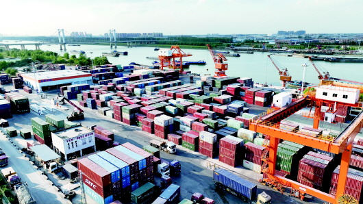 蚌埠：前八月港口集装箱吞吐量增幅25.3%
